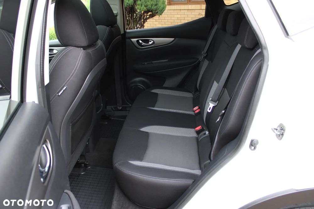 Nissan Qashqai 1.6 DCi N-Connecta Xtronic EU6 - 19