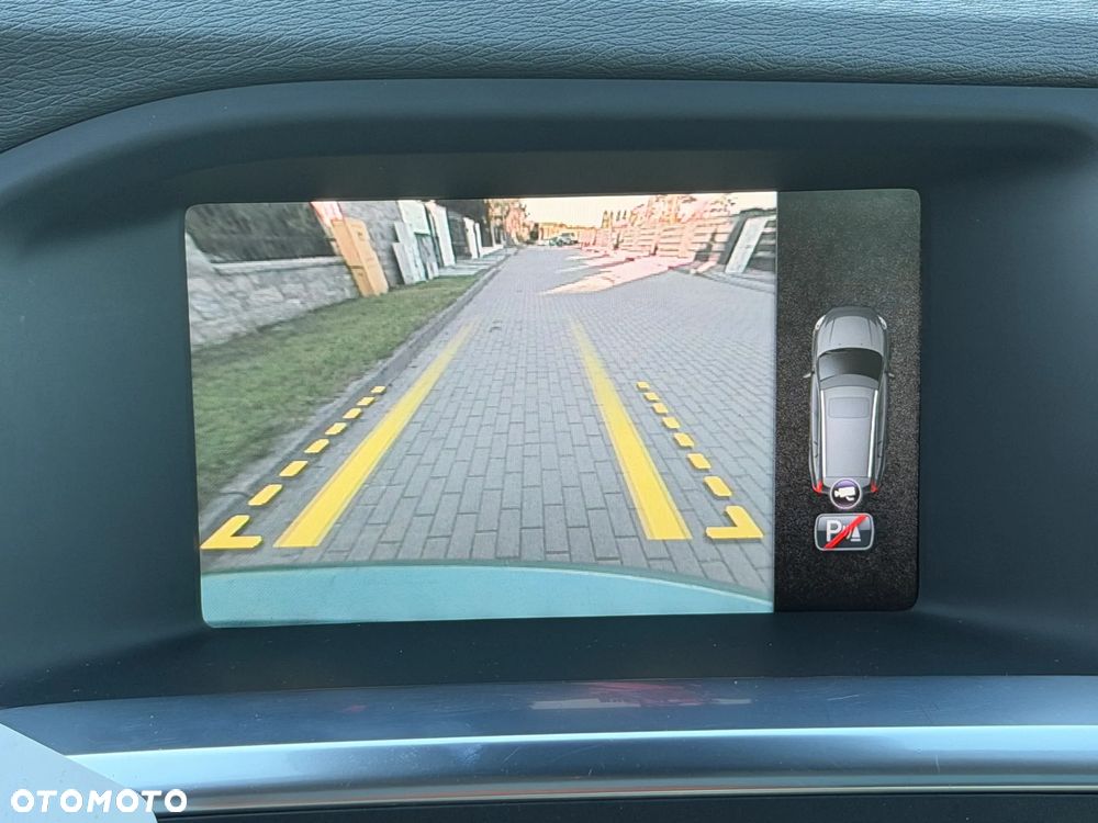 Volvo V60 D6 Plug-In-Hybrid AWD Geartronic Summum - 20