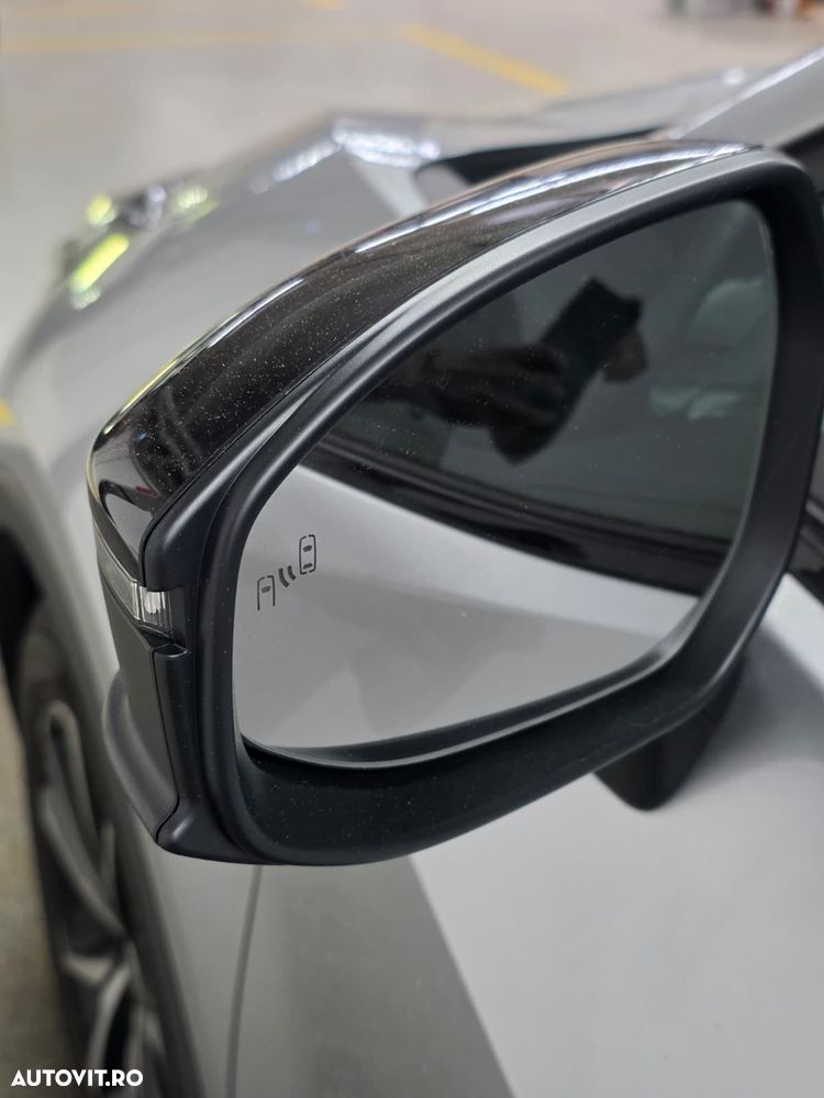 Toyota C-HR 1.8 HEV 140 CP 4x2 CVT Dynamic - 8