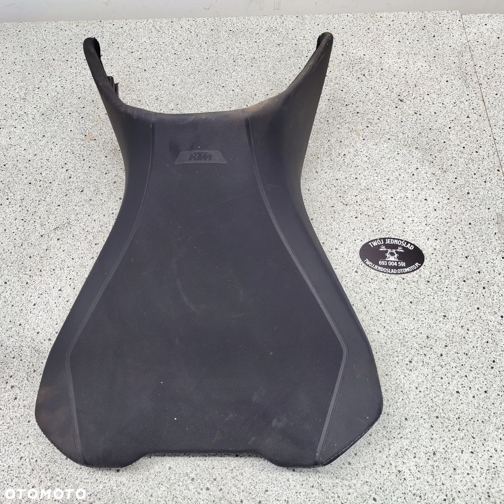 Kanapa, fotel przód, siedzenie kierowcy KTM 1290 Super Duke GT - 1