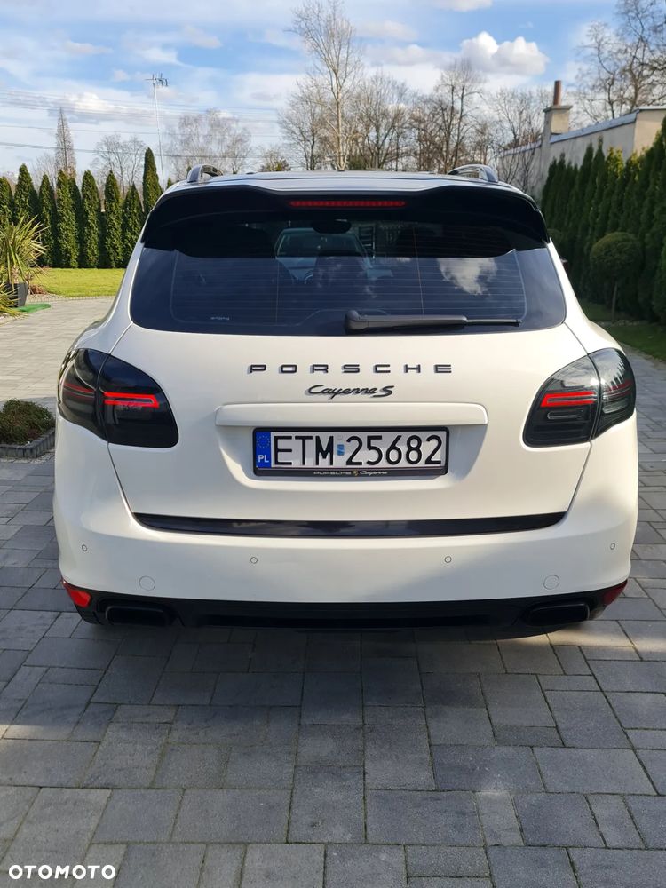 Porsche Cayenne S - 2