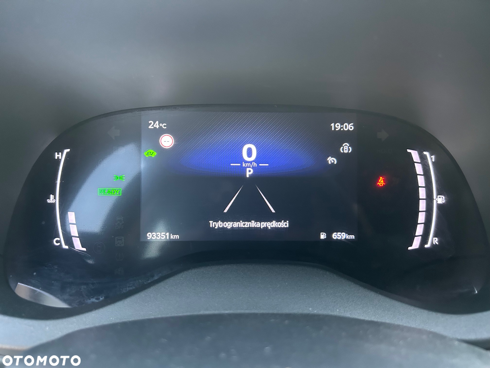 Toyota Yaris Hybrid 1.5 Comfort - 35