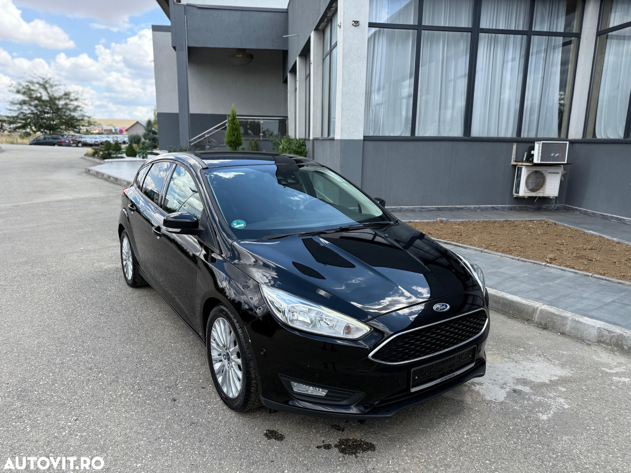 Ford Focus 1.0 EcoBoost Connected - 10