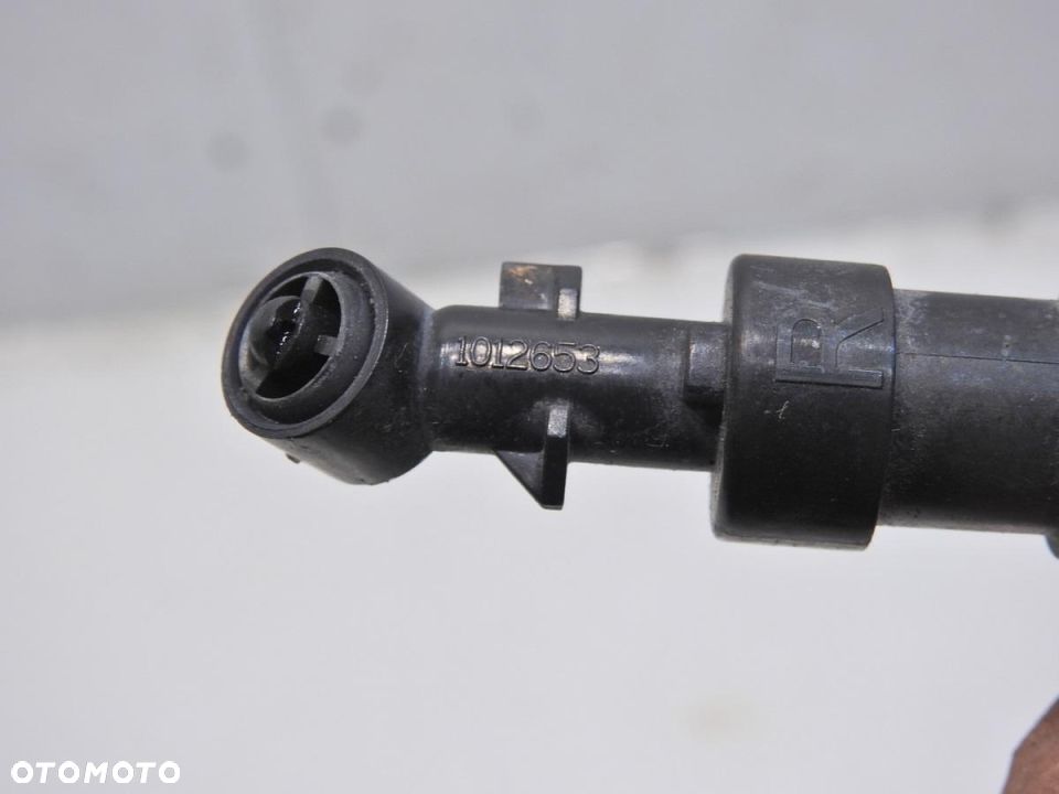 SPRYSKIWACZ LAMPY PRAWY VOLVO V70 III 1012653 - 6