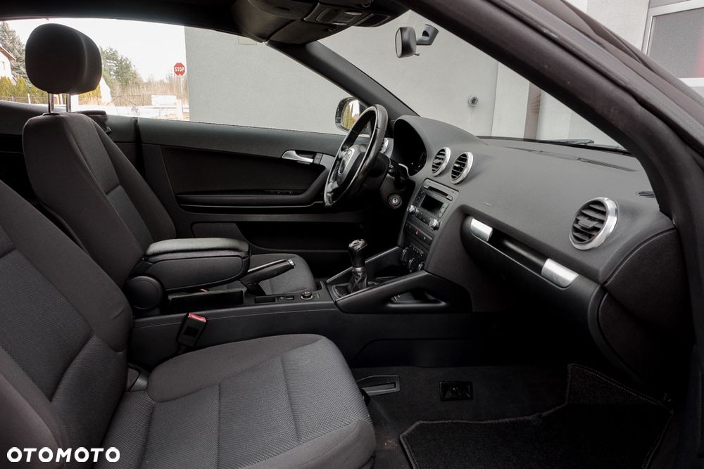 Audi A3 Cabrio 1.6 Attraction - 31