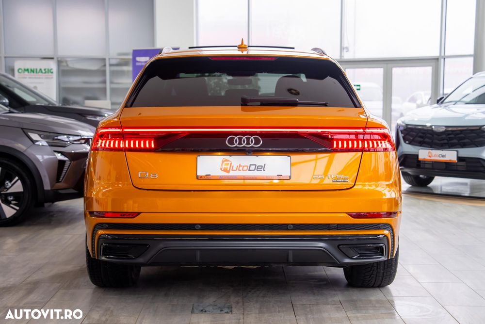 Audi Q8 55 TFSIe quattro tiptronic - 12