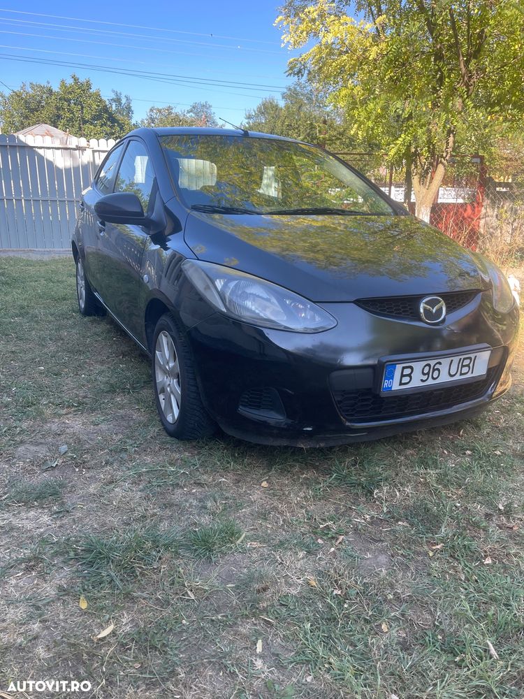 Mazda 2 2009 photo 4
