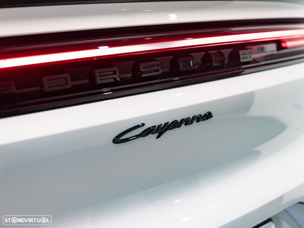 Porsche Cayenne Coupé E-Hybrid Black Edition - 20