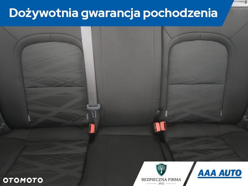 Kia Ceed - 12