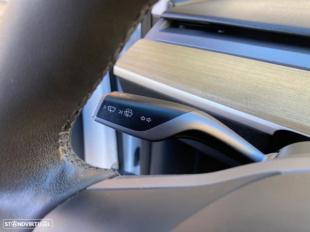 Tesla Model Y RWD - 19