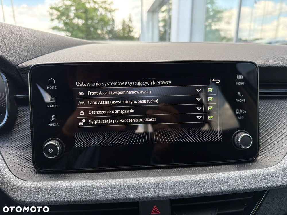 Skoda Scala 1.0 TSI Selection - 25