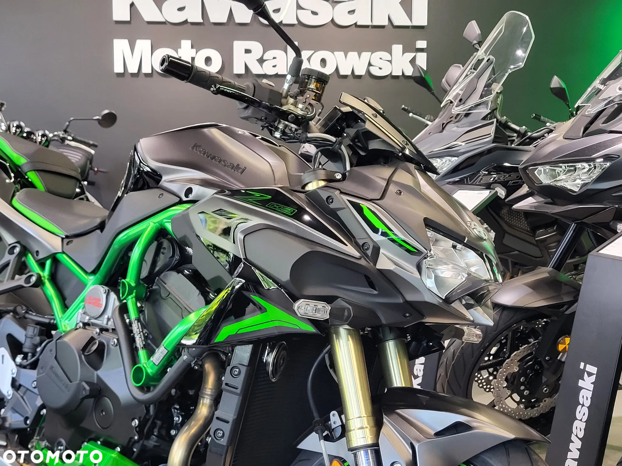 Kawasaki H2 - 3