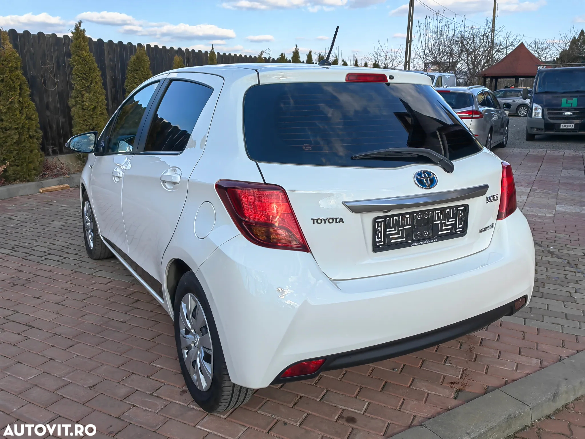 Toyota Yaris Hybrid 1.5 VVT-i Premiere Edition - 12