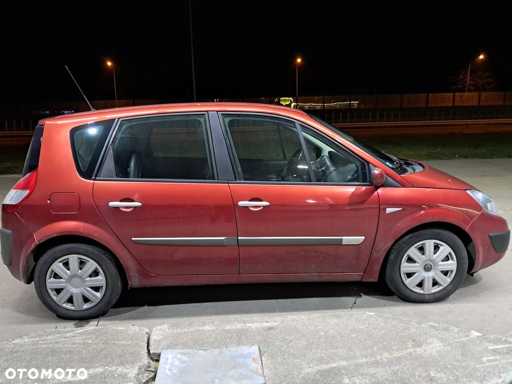 Renault Scenic 2.0 16V Expression - 9