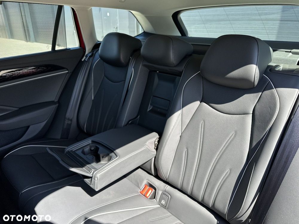 Volkswagen Passat - 17