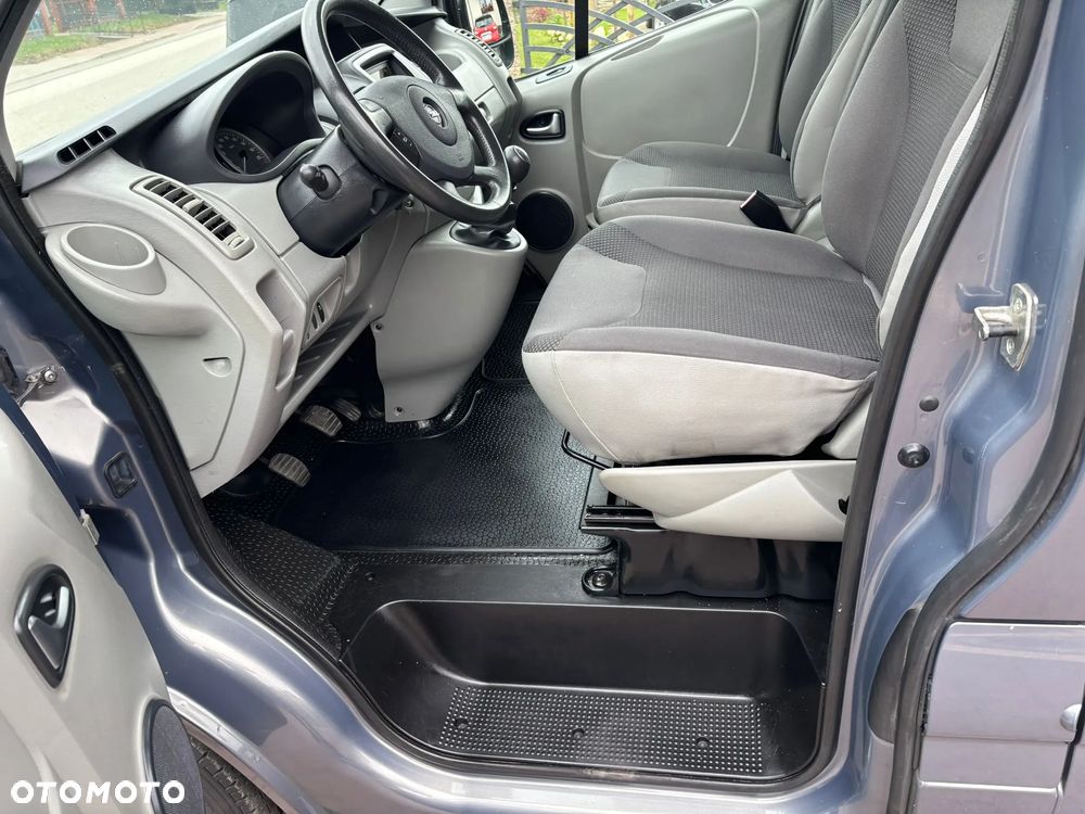 Opel Vivaro - 20