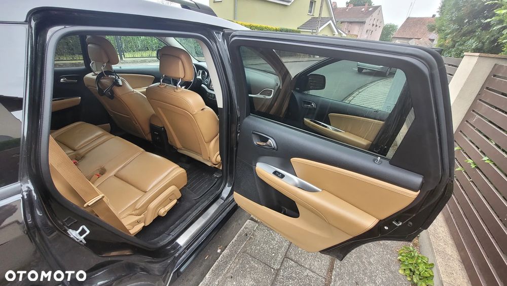 Fiat Freemont 2.0 Multijet Lounge AWD - 24