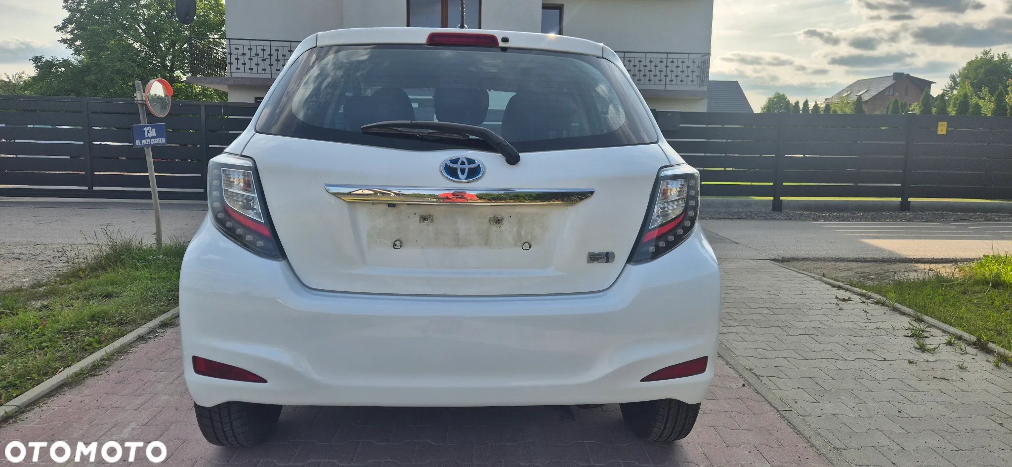 Toyota Yaris Hybrid 1.5 VVT-i Comfort - 6