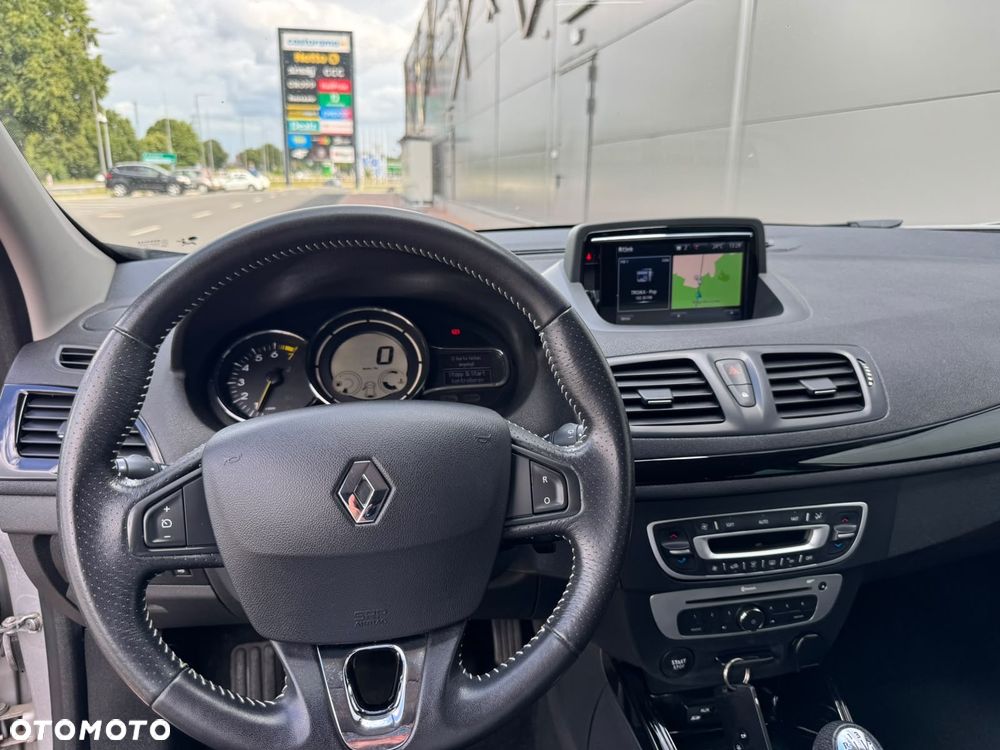 Renault Megane ENERGY TCe 130 BOSE EDITION - 22