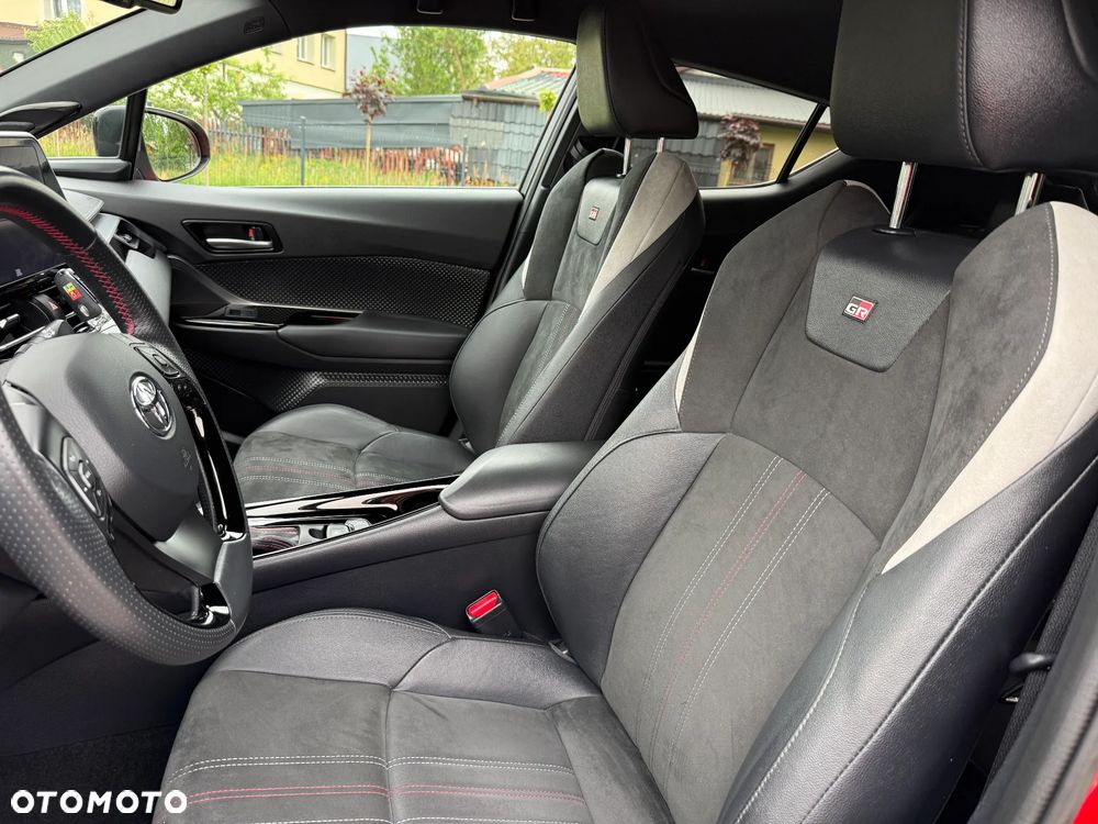 Toyota C-HR 2.0 GR Sport - 30