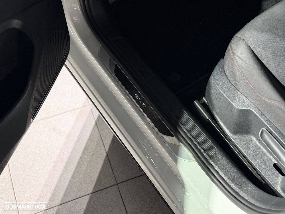 VW Golf 1.4 TSI Sound - 24
