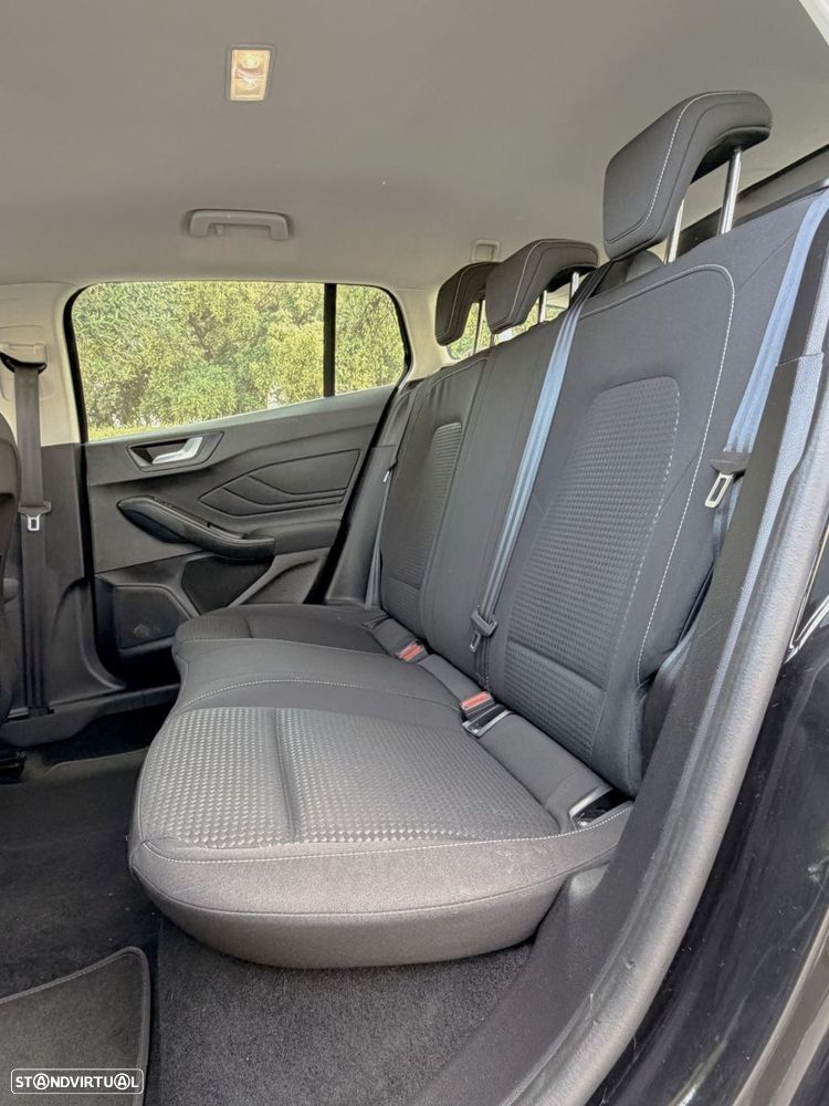 Ford Focus SW 1.5 TDCi EcoBlue Connected Aut. - 39