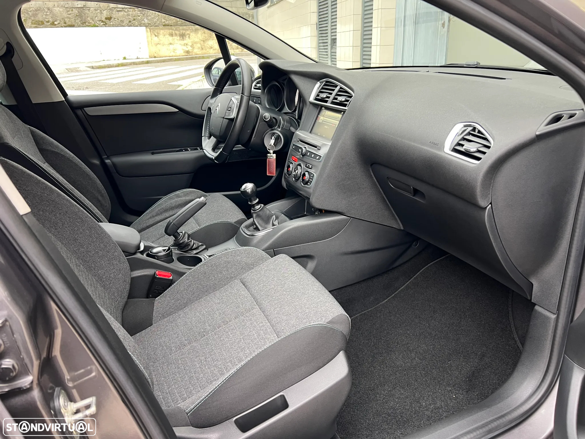Citroën C4 1.2 PureTech Feel Edition - 18