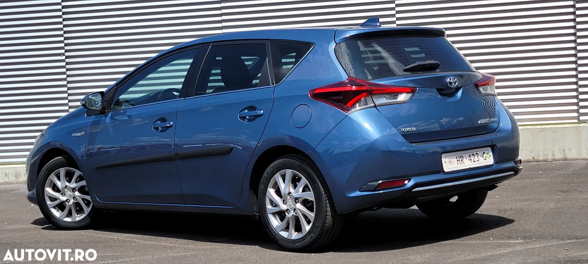 Toyota Auris 1.8 L VVT-i HSD Luna - 5