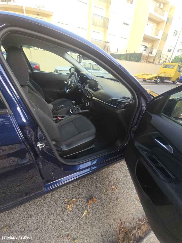 Fiat Tipo 1.3 M-Jet Lounge Tech - 19