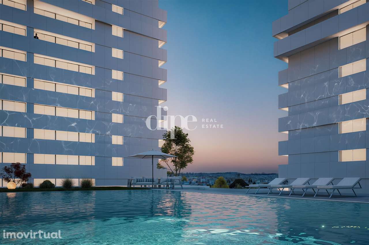 Apartamento T4 Duplex inserido no Condomínio Privado ´Strata´ - Grande imagem: 4/16