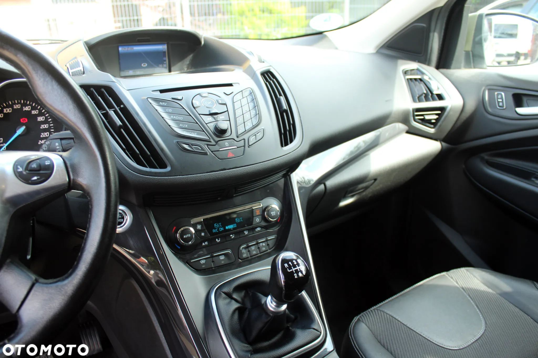 Ford Kuga 1.6 EcoBoost 2x4 Titanium - 10