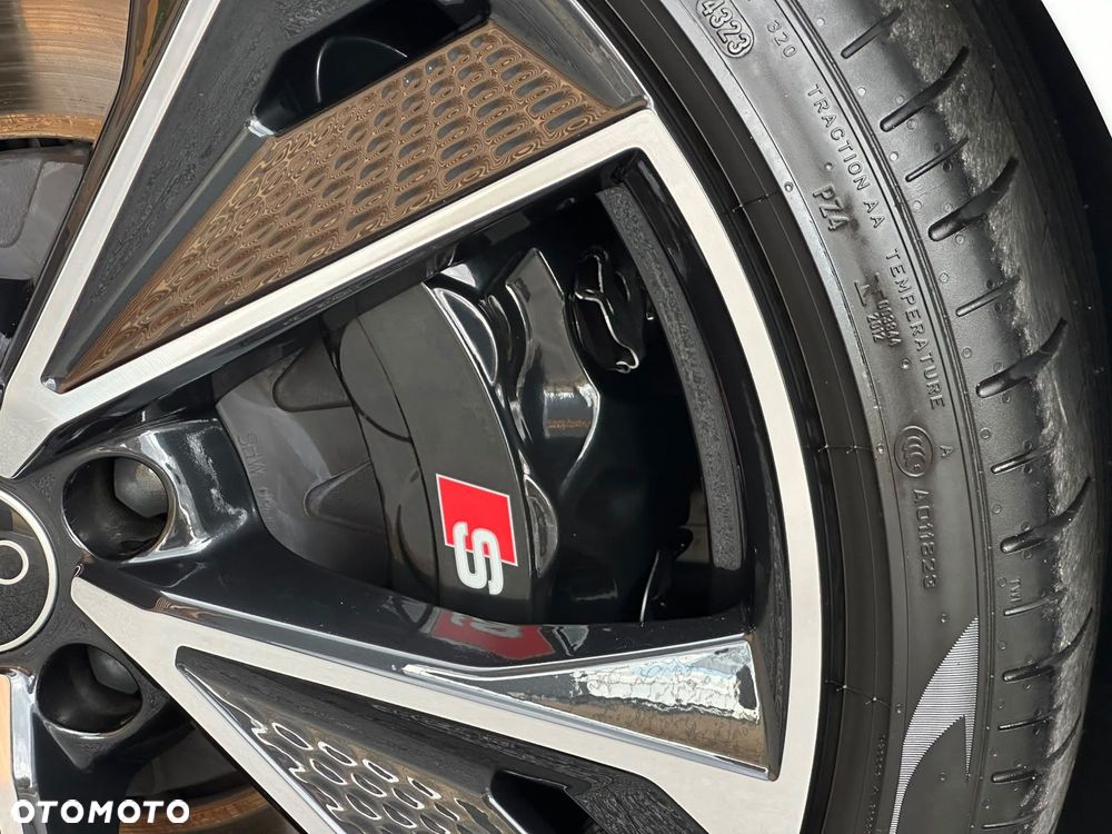 Audi S6 Limousine - 13