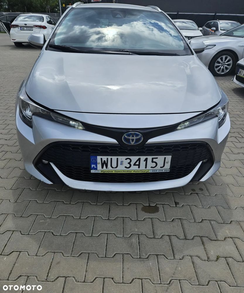 Toyota Corolla ver-1-8-hybrid-active - 4