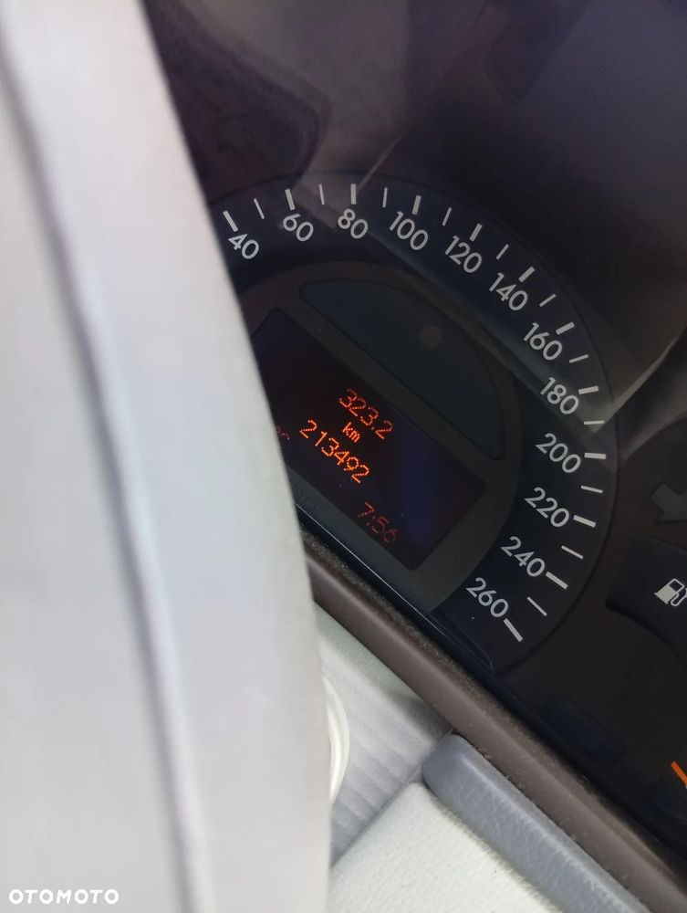 Mercedes-Benz Klasa C 240 Avantgarde - 10