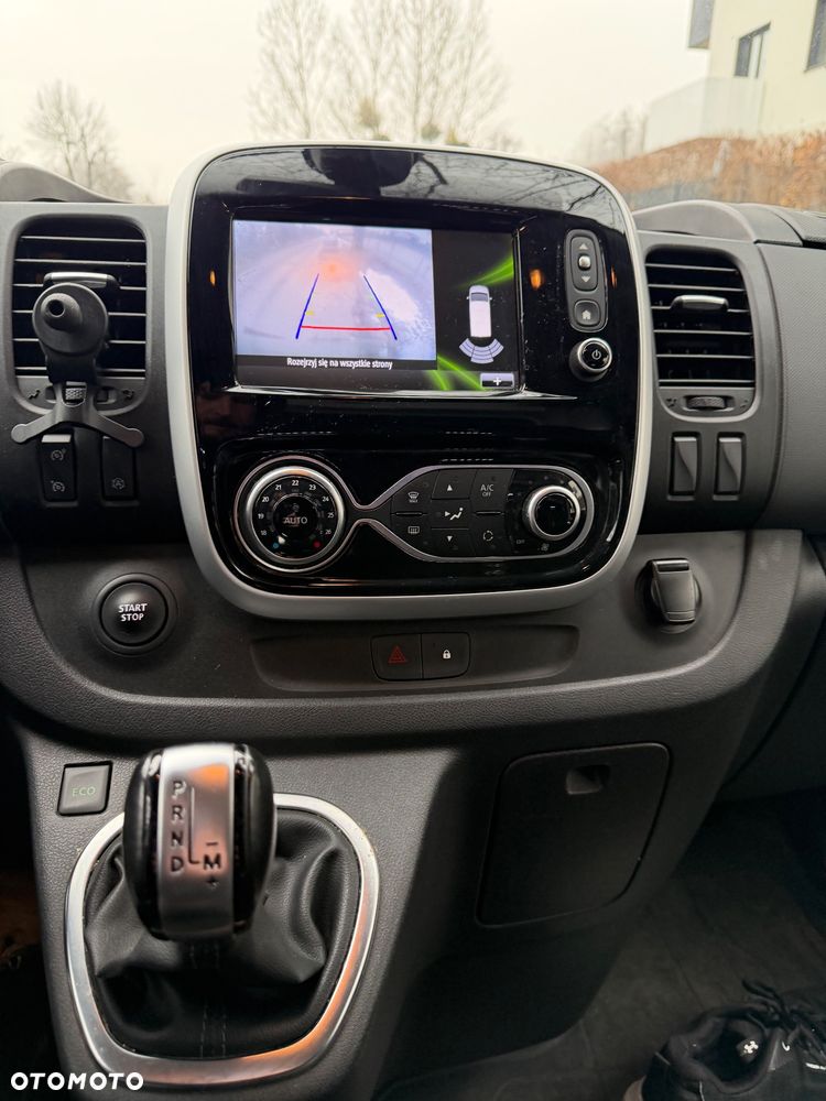 Renault Trafic 2.0 dCi EDC - 6