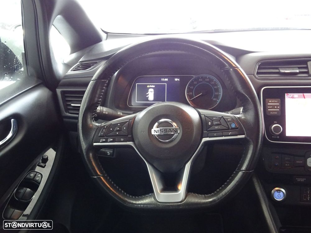 Nissan Leaf N-Connecta - 8