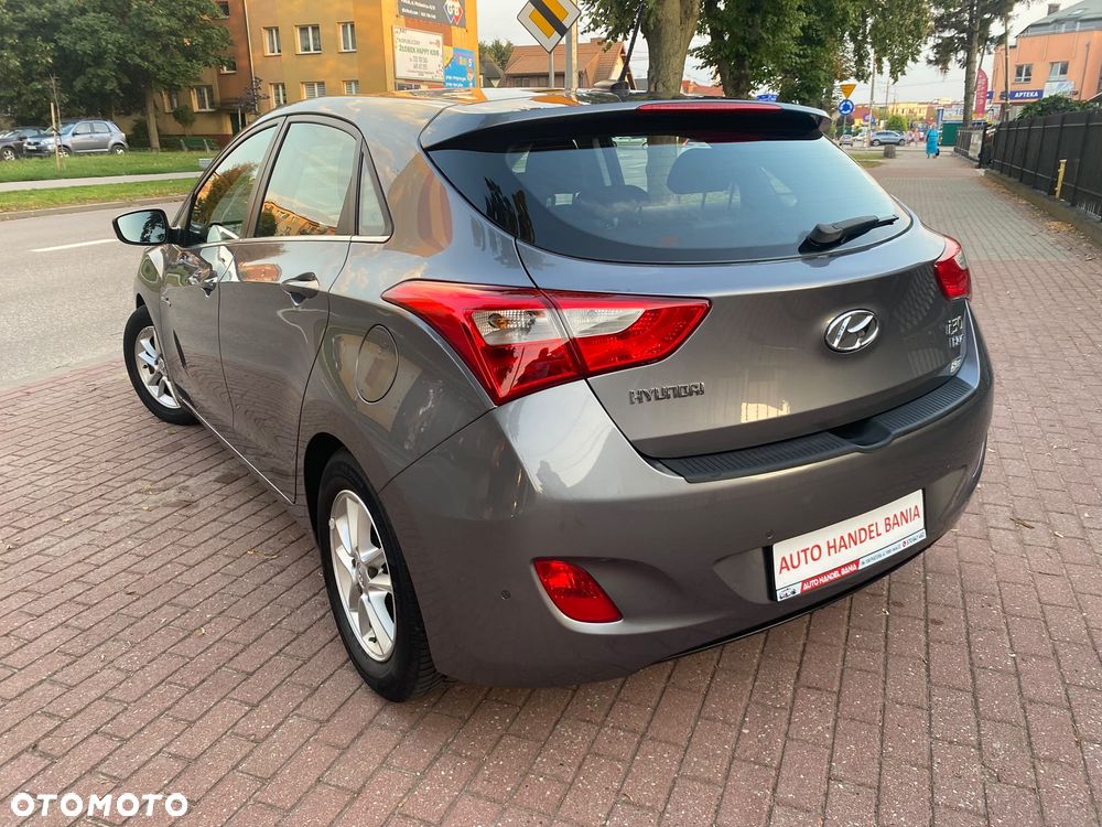 Hyundai i30 blue 1.6 GDI Style - 24