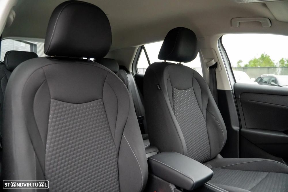 VW T-Roc 1.5 eTSI Life DSG - 33