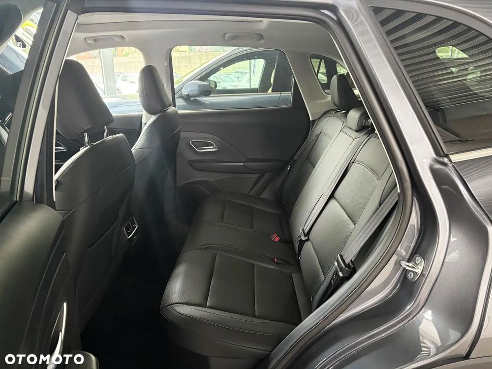 MG ZS Hybrid+ - 10