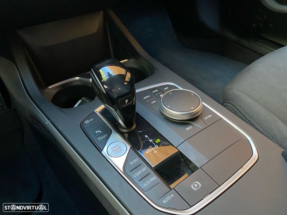 BMW 118 i Auto - 12