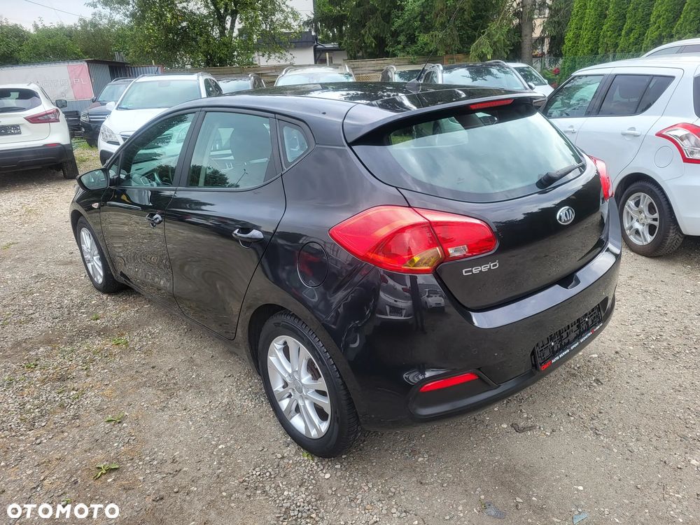Kia Ceed 1.4 CVVT Dream-Team Edition - 8