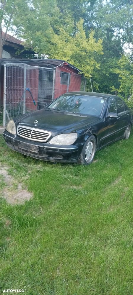 Dezmembrez Mercedes w220 - 1