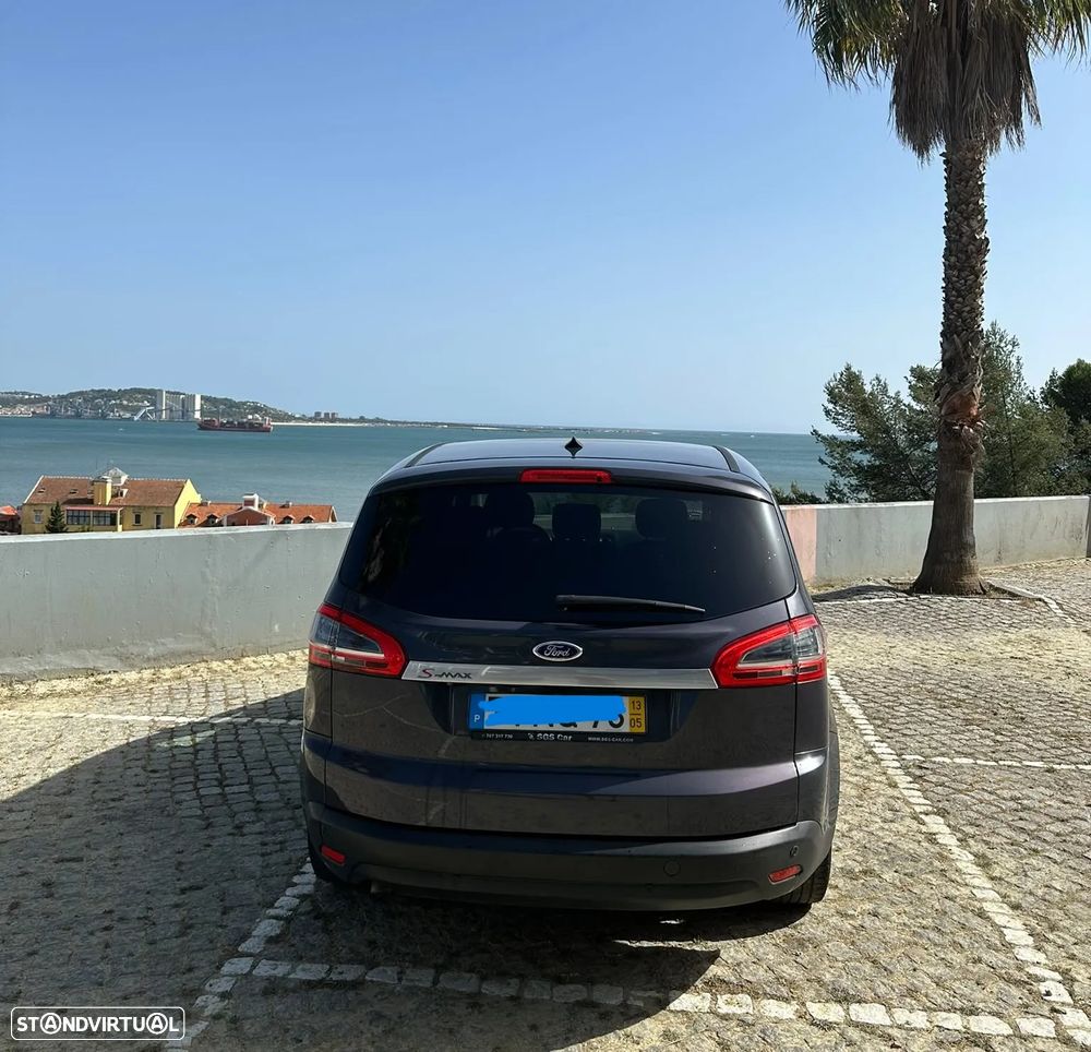 Ford S-Max 2013 photo 3