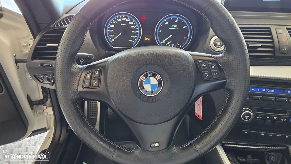 BMW 118 d Limited Edition Lifestyle c/ M Sport Pack - 45