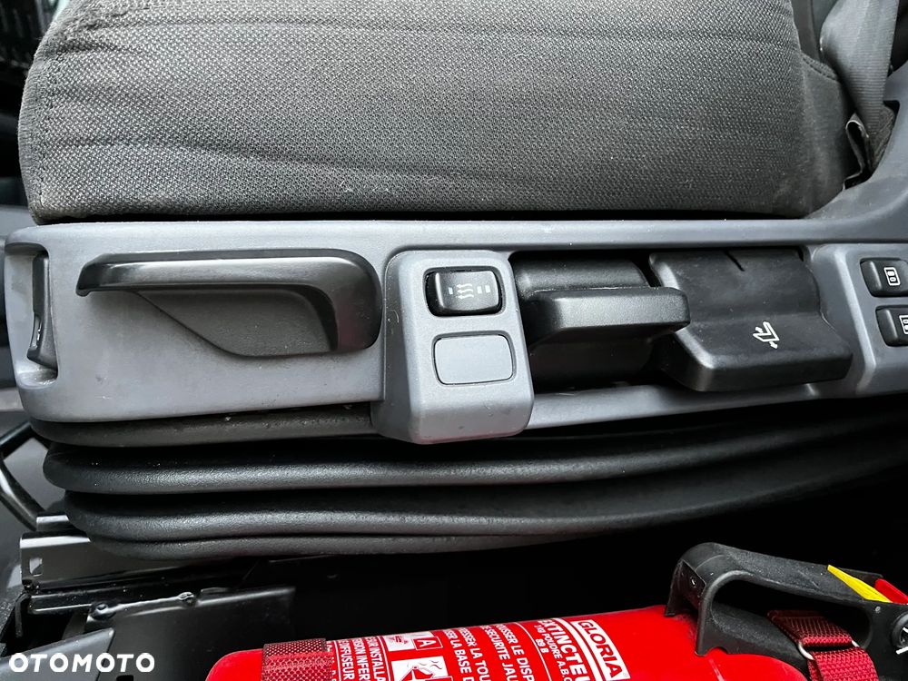 Scania R 580 V8 SPROWADZONA Z FRANCJI SERWISOWANA RETARDER DWA ZBIORNIKI FELGI ALUMINIOWE LODÓWKA - 21