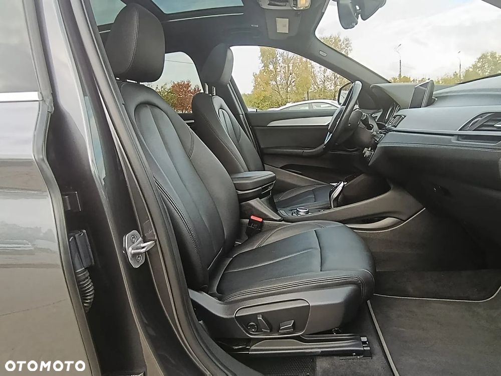 BMW X1 xDrive25i xLine - 6