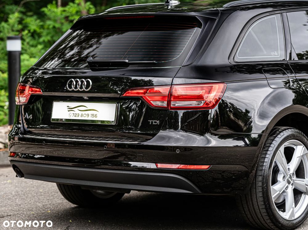 Audi A4 Avant 2.0 TDI Design - 21
