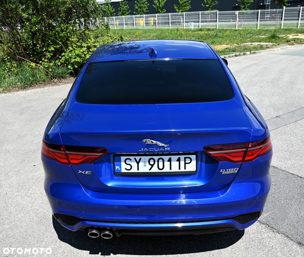 Jaguar XE - 24