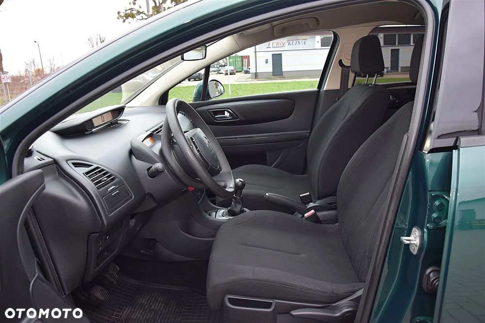 Citroën C4 1.4 16V Advance - 10