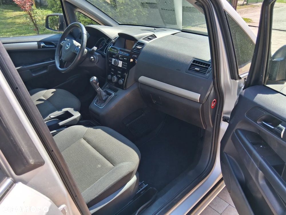 Opel Zafira 1.8 Family Plus - 9